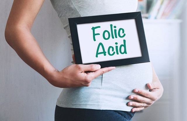 Bổ sung axit folic cho bà bầu