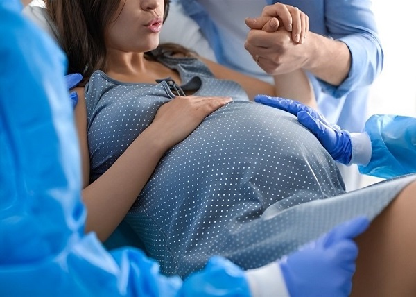 Cách giảm cơn đau đẻ